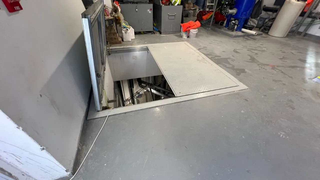 Access hatch
